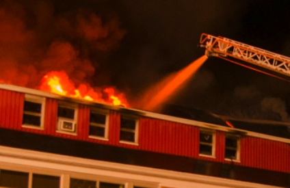 McMasterville : L’école primaire La Farandole complètement ravagée par les flammes